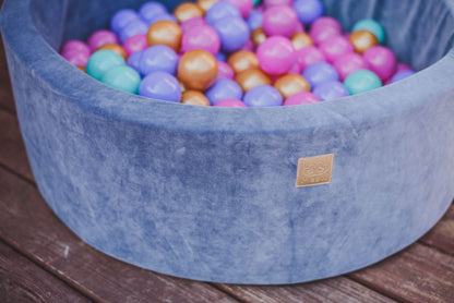 Flower Velvet Round Foam Ball Pit with 250 Balls